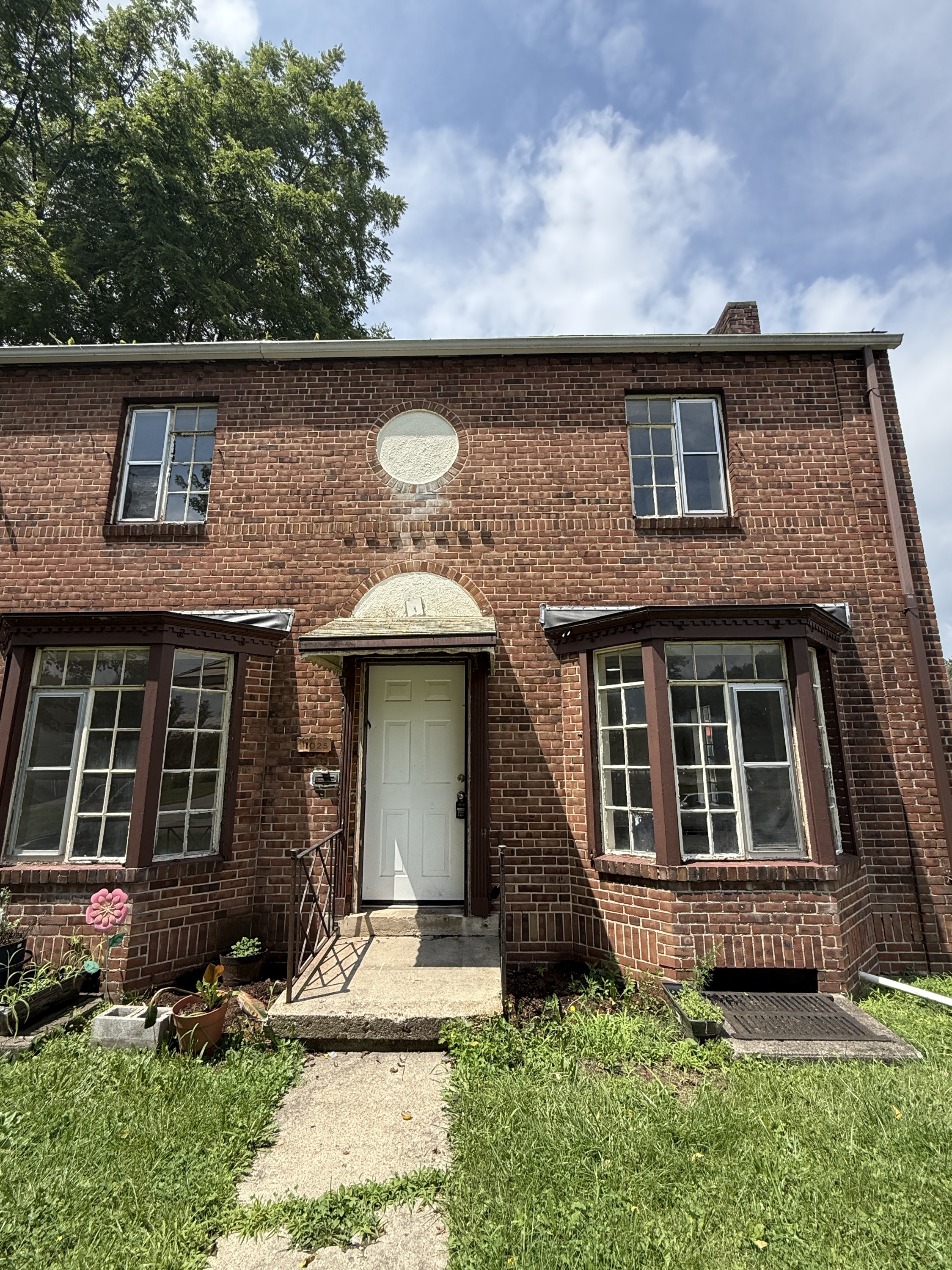 1025-1027 Lilley Avenue - 1